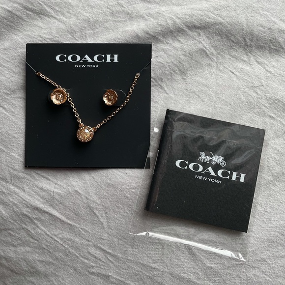 Coach Tea Rose Set - Picture 1 of 5
